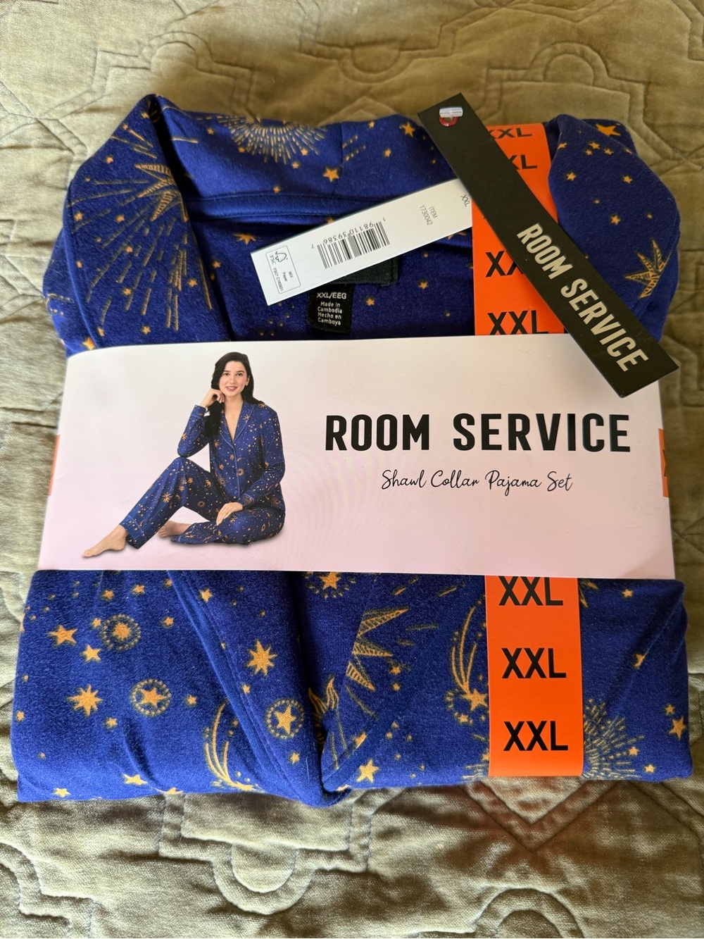 Room Service Women’s Shawl Collar Pajama Set in Navy with Gold Star Print